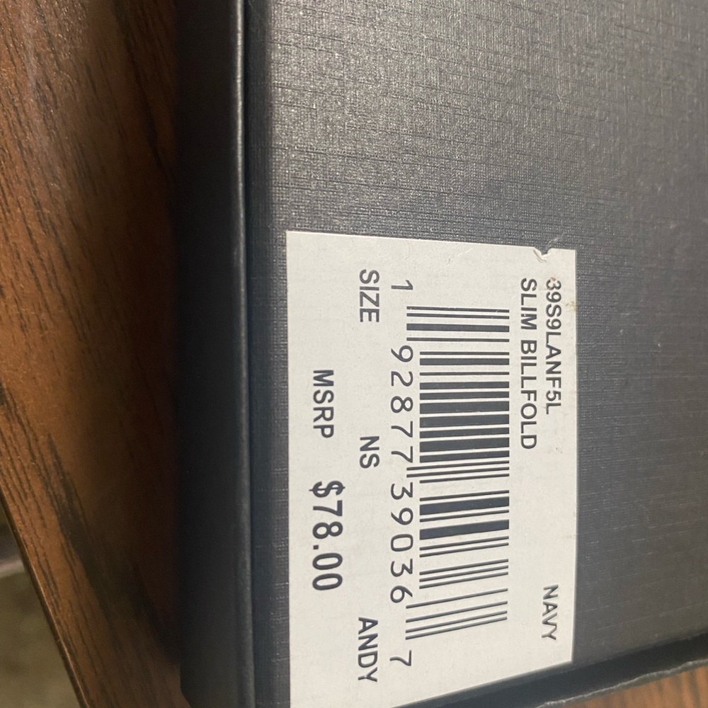 Michael Kors Navy wallet. NWT. - Picture 4 of 4